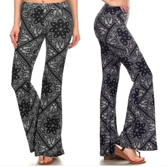 NWT ShoSho Wide Leg High Waist Pant - Navy/White - Picture 2 of 8